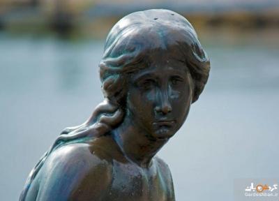 مجسمه پری دریایی کوچولو نماد شهر کپنهاگ دانمارک، عکس